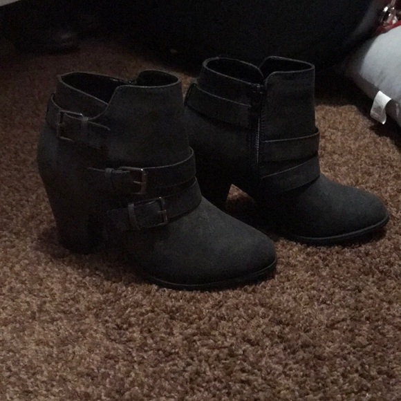 Grey Booties - Picture 2 of 2